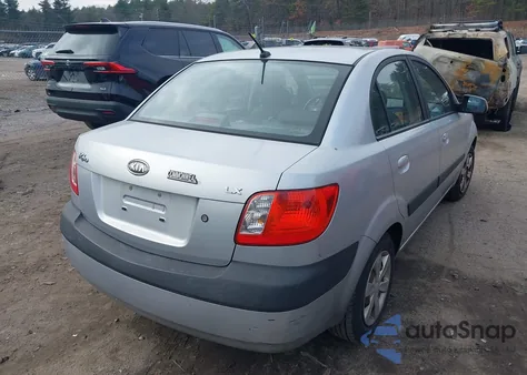 2006 Kia Rio Lx z USA, uszkodzony, nr VIN KNADE123466152902